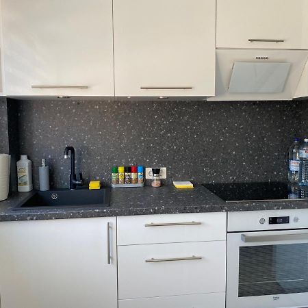 Centra Apartamenti อาลูคเซน์ ภายนอก รูปภาพ